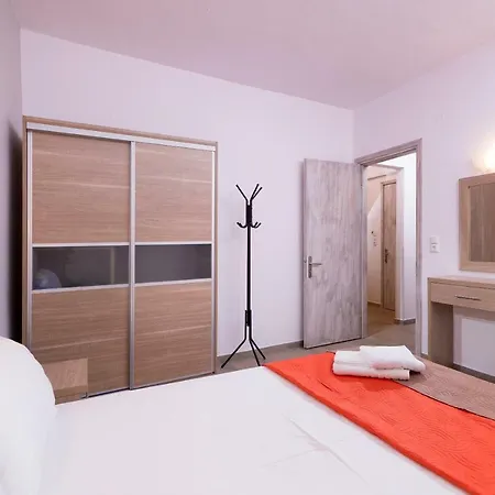 Lägenhetshotell Kentrikon Iii 3*