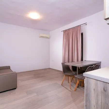 Lägenhetshotell Kentrikon Iii Limenaria (Thasos)