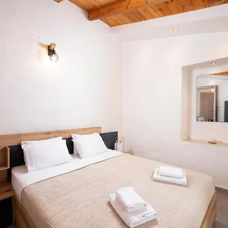 Kentrikon Iii & Mint House Limenaria (Thasos)