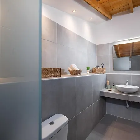 Aparthotel Kentrikon Iii & Mint House